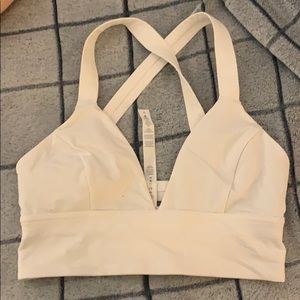 Lululemon sports bra (too)